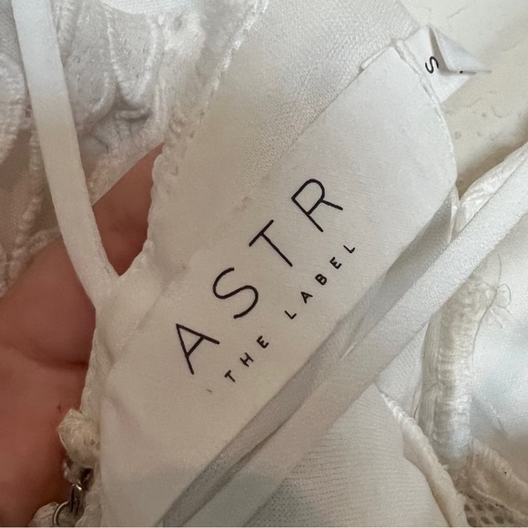 Astr White Lace Bodycon Dress Size Small Lined Back Zipper Fairy Cocktail Bridal - Picture 10 of 10